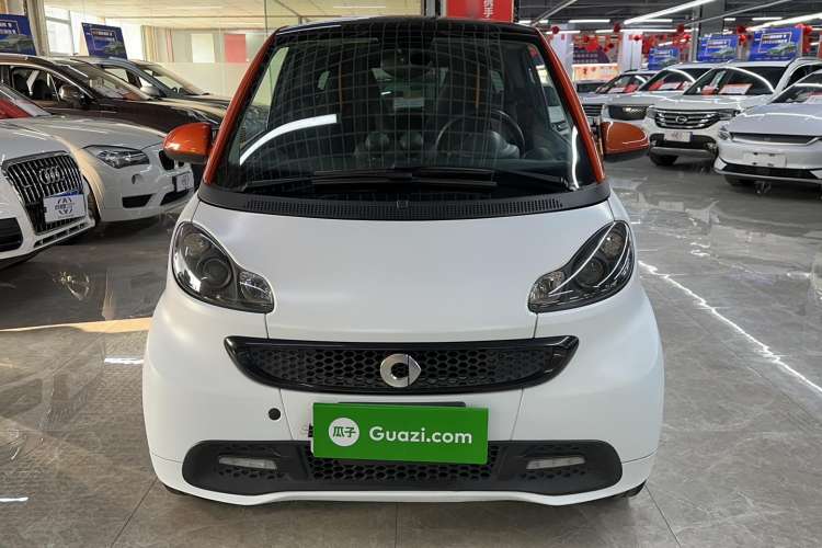 Used smart fortwo 2014 1.0T Hardtop City Lightwave Passion Edition Exterior 1