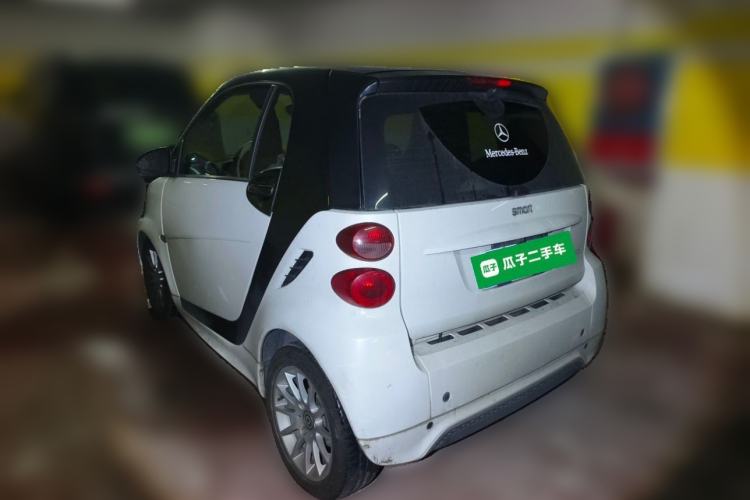 Used smart fortwo 2014 1.0 MHD Hardtop New Year Special Edition Exterior 3