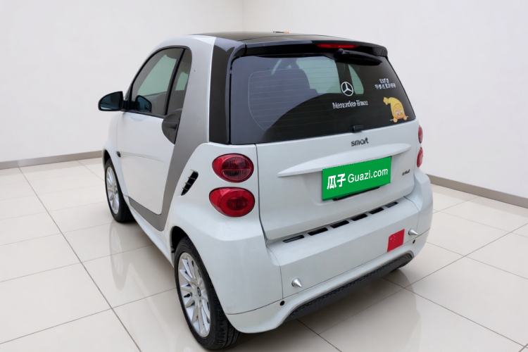 Used smart fortwo 2014 1.0 MHD Hardtop City Lightwave Passion Edition Exterior 3