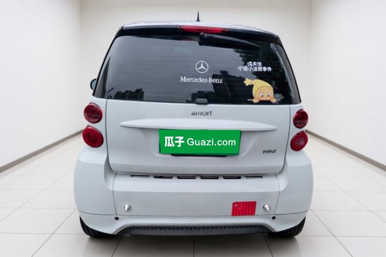 Used smart fortwo 2014 1.0 MHD Hardtop City Lightwave Passion Edition Exterior 4