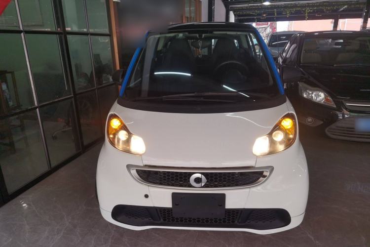 Used smart fortwo 2014 1.0 MHD Midnight Purple Limited Edition Front