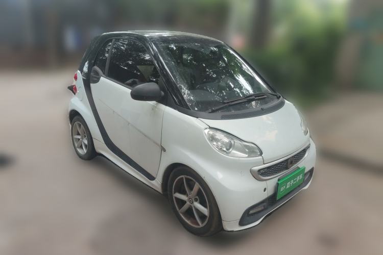 Used smart fortwo 2014 1.0T Hardtop City Lightwave Passion Edition Front Right 45 Deg