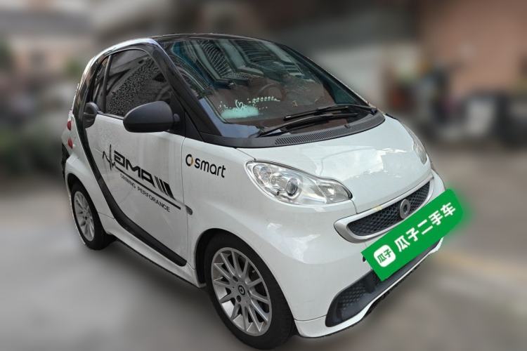 Used smart fortwo 2014 1.0 MHD Midnight Purple Limited Edition Front Right 45 Deg