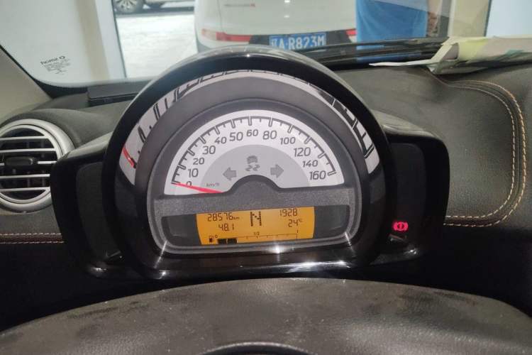 Used smart fortwo 2014 1.0 MHD Hardtop City Lightwave Passion Edition Instrument Cluster