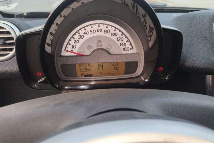 Used smart fortwo 2014 1.0 MHD Hardtop BoConcept Special Edition Instrument Cluster