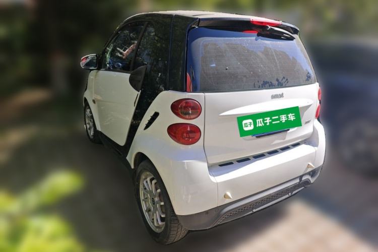 Used smart fortwo 2014 1.0 MHD Hardtop New Year Special Edition Rear Left 45 Deg