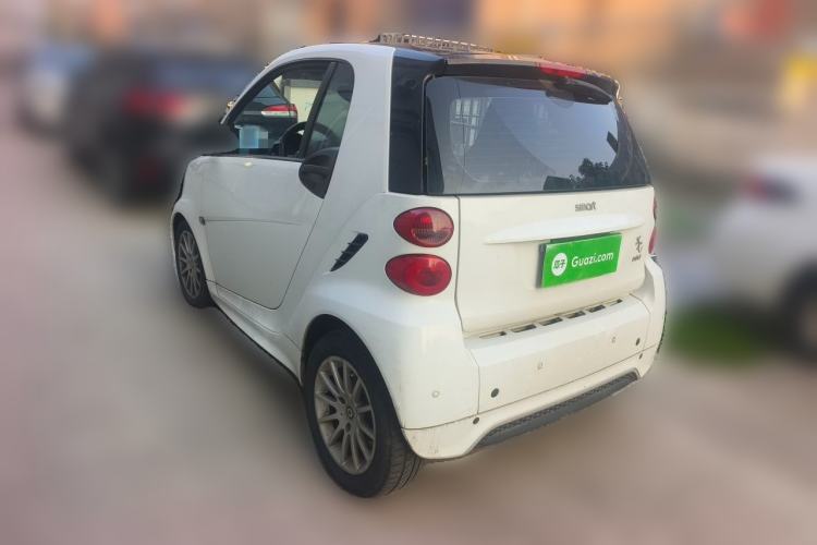 Used smart fortwo 2014 1.0 MHD Hardtop New Year Special Edition Rear Left 45 Deg