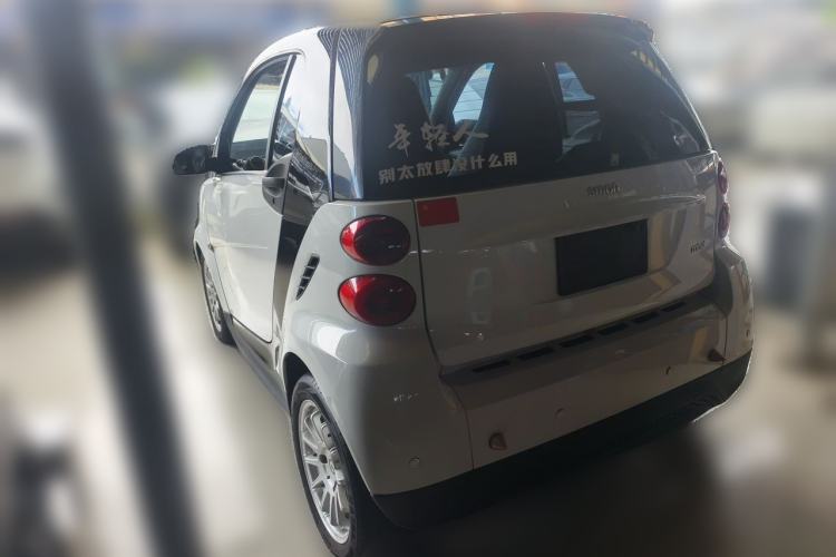 Used smart fortwo 2014 1.0 MHD Hardtop New Year Special Edition Rear Left 45 Deg