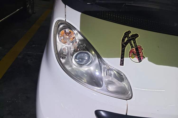 Used smart fortwo 2014 1.0 MHD Hardtop New Year Special Edition Right Front Headlight