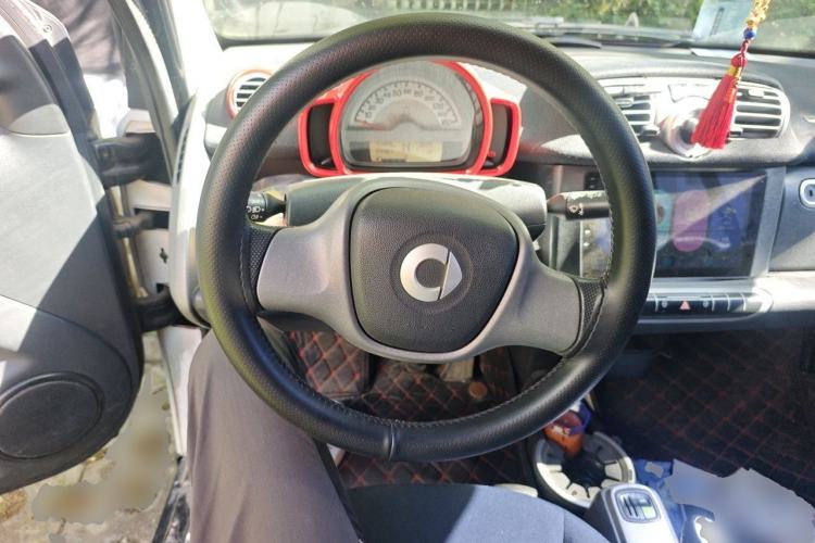 Used smart fortwo 2014 1.0 MHD Hardtop New Year Special Edition Steering Wheel