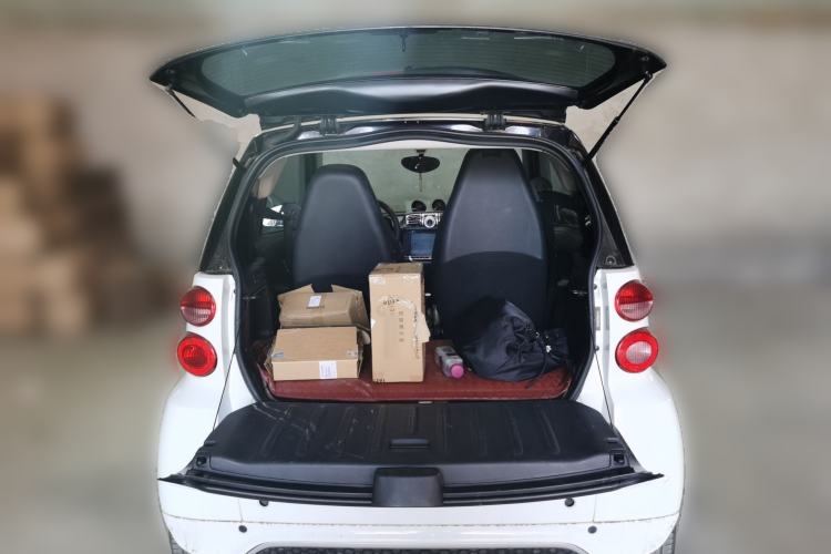 Used smart fortwo 2014 1.0T Hardtop BoConcept Special Edition Trunk