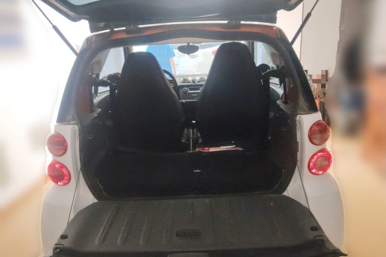 Used smart fortwo 2014 1.0 MHD Hardtop City Lightwave Passion Edition Trunk
