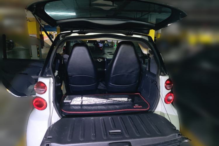 Used smart fortwo 2014 1.0 MHD Hardtop New Year Special Edition Trunk