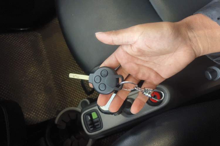 Used smart fortwo 2014 1.0 MHD Hardtop New Year Special Edition Vehicle Key