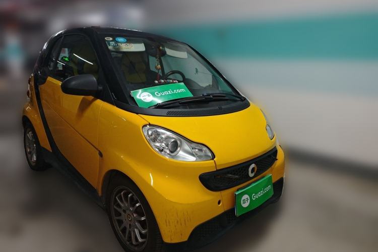Used smart fortwo 2014 1.0 MHD Hardtop New Year Special Edition Exterior 2
