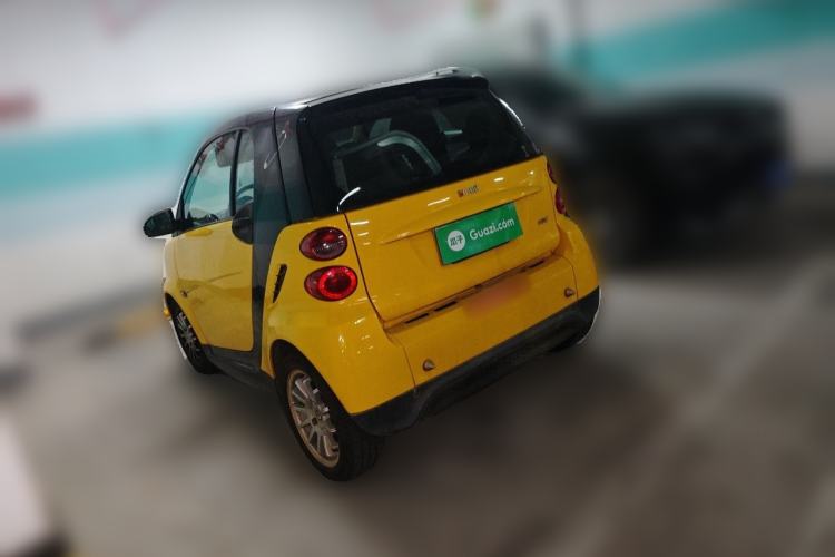 Used smart fortwo 2014 1.0 MHD Hardtop New Year Special Edition Exterior 3