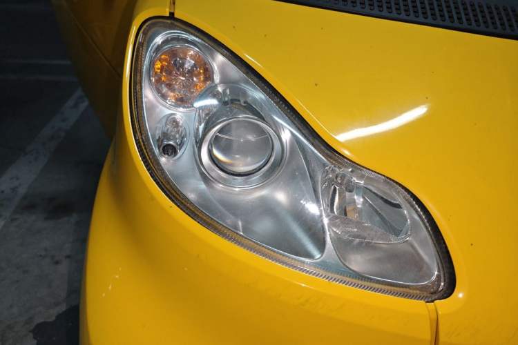 Used smart fortwo 2014 1.0 MHD Hardtop New Year Special Edition Exterior 6