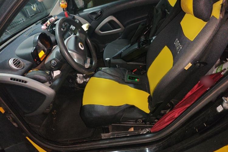 Used smart fortwo 2014 1.0 MHD Hardtop New Year Special Edition Left Front Seat