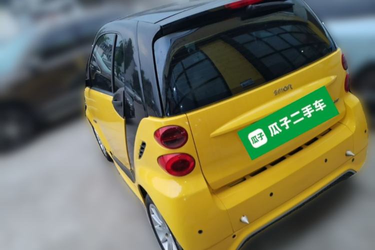 Used smart fortwo 2014 1.0 MHD Hardtop New Year Special Edition Rear Left 45 Deg