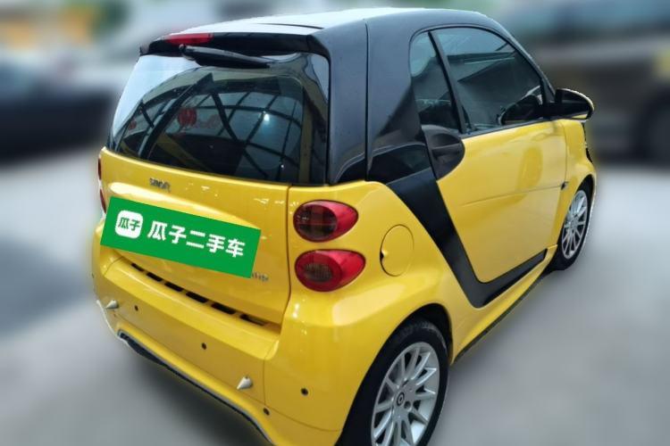 Used smart fortwo 2014 1.0 MHD Hardtop New Year Special Edition Rear Right 45 Deg