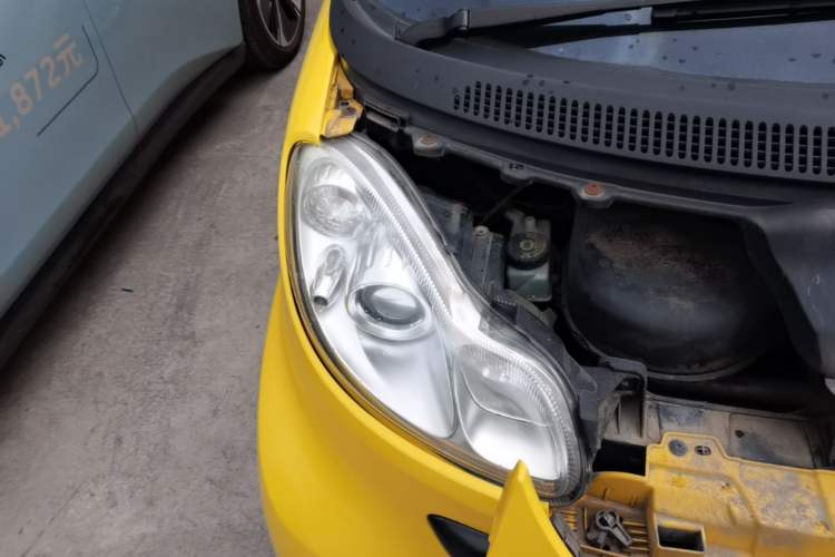 Used smart fortwo 2014 1.0 MHD Hardtop New Year Special Edition Right Front Headlight