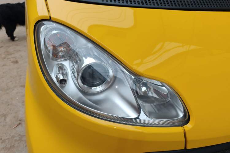 Used smart fortwo 2014 1.0 MHD Hardtop New Year Special Edition Right Front Headlight