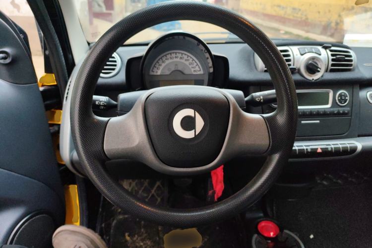 Used smart fortwo 2014 1.0 MHD Hardtop New Year Special Edition Steering Wheel