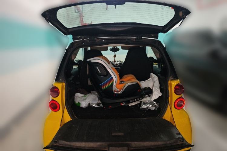 Used smart fortwo 2014 1.0 MHD Hardtop New Year Special Edition Trunk