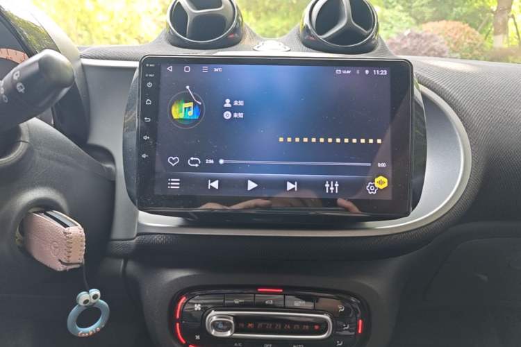 Used smart fortwo 2015 1.0L 52 kW Hardtop Passion Edition Audio And AC Panel