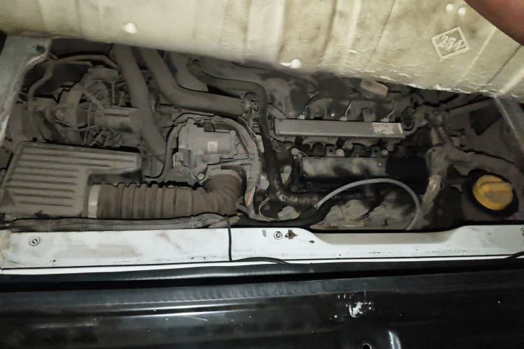 Used smart fortwo 2015 1.0L 52 kW Hardtop Passion Edition Engine Bay