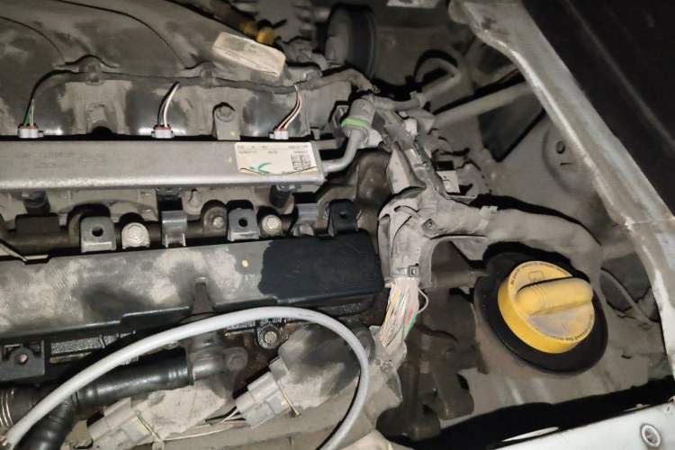 Used smart fortwo 2015 1.0L 52 kW Hardtop Passion Edition Engine Bay Left