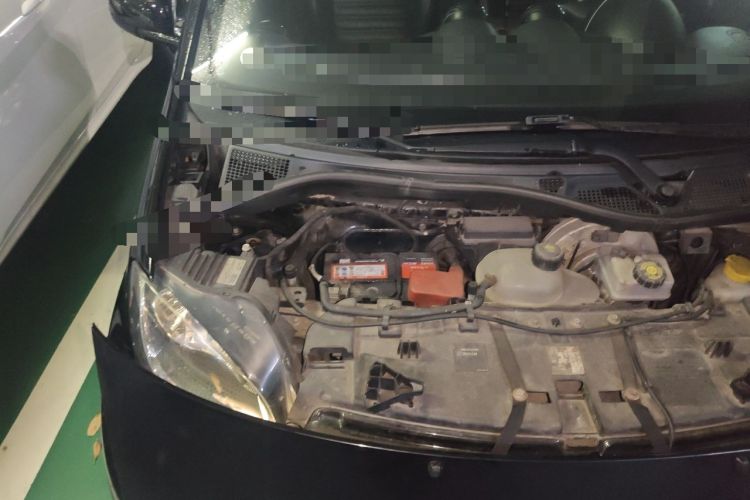 Used smart fortwo 2015 1.0L 52 kW hardtop Dynamic version Engine Bay Right
