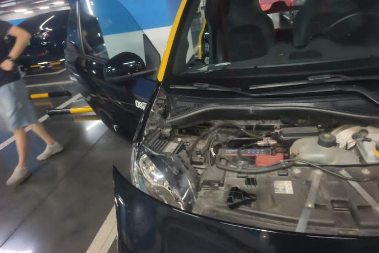 Used smart fortwo 2015 1.0L 52 kW Hardtop Passion Edition Engine Bay Right