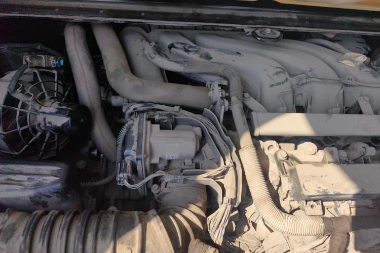 Used smart fortwo 2015 1.0L 52 kW Hardtop Passion Edition Engine Bay Right