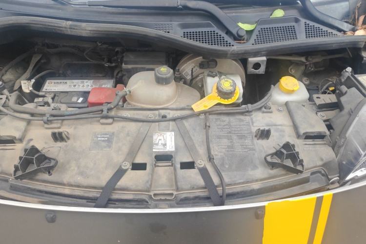 Used smart fortwo 2015 1.0L 52 kW Hardtop Passion Edition Engine Bay