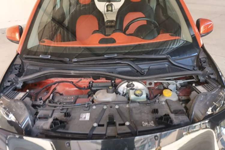 Used smart fortwo 2015 1.0L 52 kW Hardtop Passion Edition Engine Bay