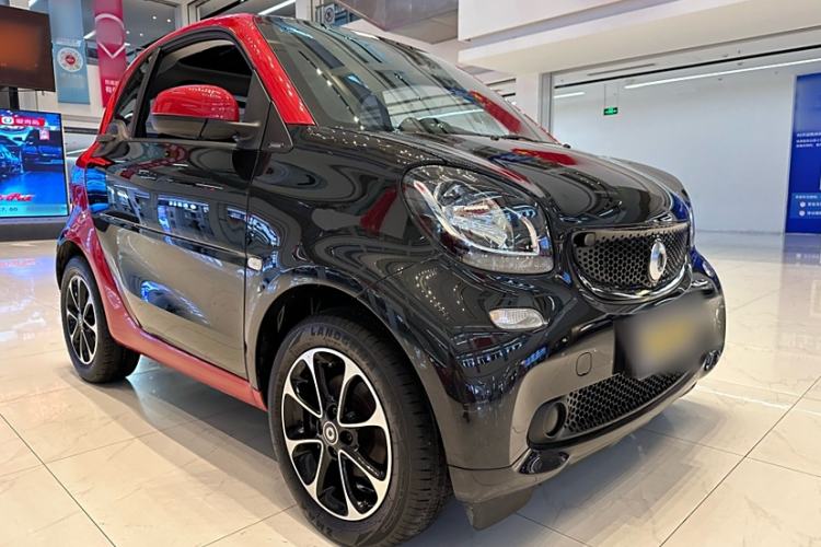 Used smart fortwo 2015 1.0L 52 kW Hardtop Passion Edition Exterior 1
