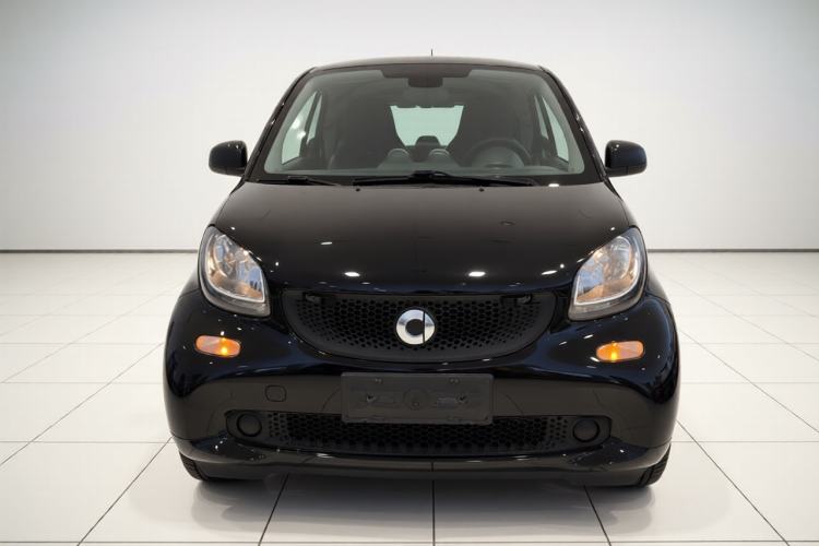 Used smart fortwo 2015 1.0L 52 kW hardtop Dynamic version Exterior 1