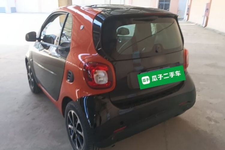 Used smart fortwo 2015 1.0L 52 kW Hardtop Passion Edition Exterior 2