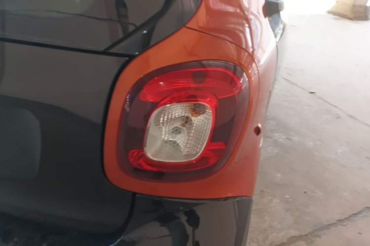 Used smart fortwo 2015 1.0L 52 kW Hardtop Passion Edition Exterior 3