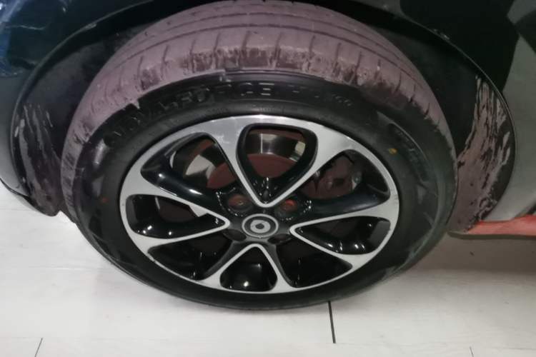 Used smart fortwo 2015 1.0L 52 kW Hardtop Passion Edition Exterior 4