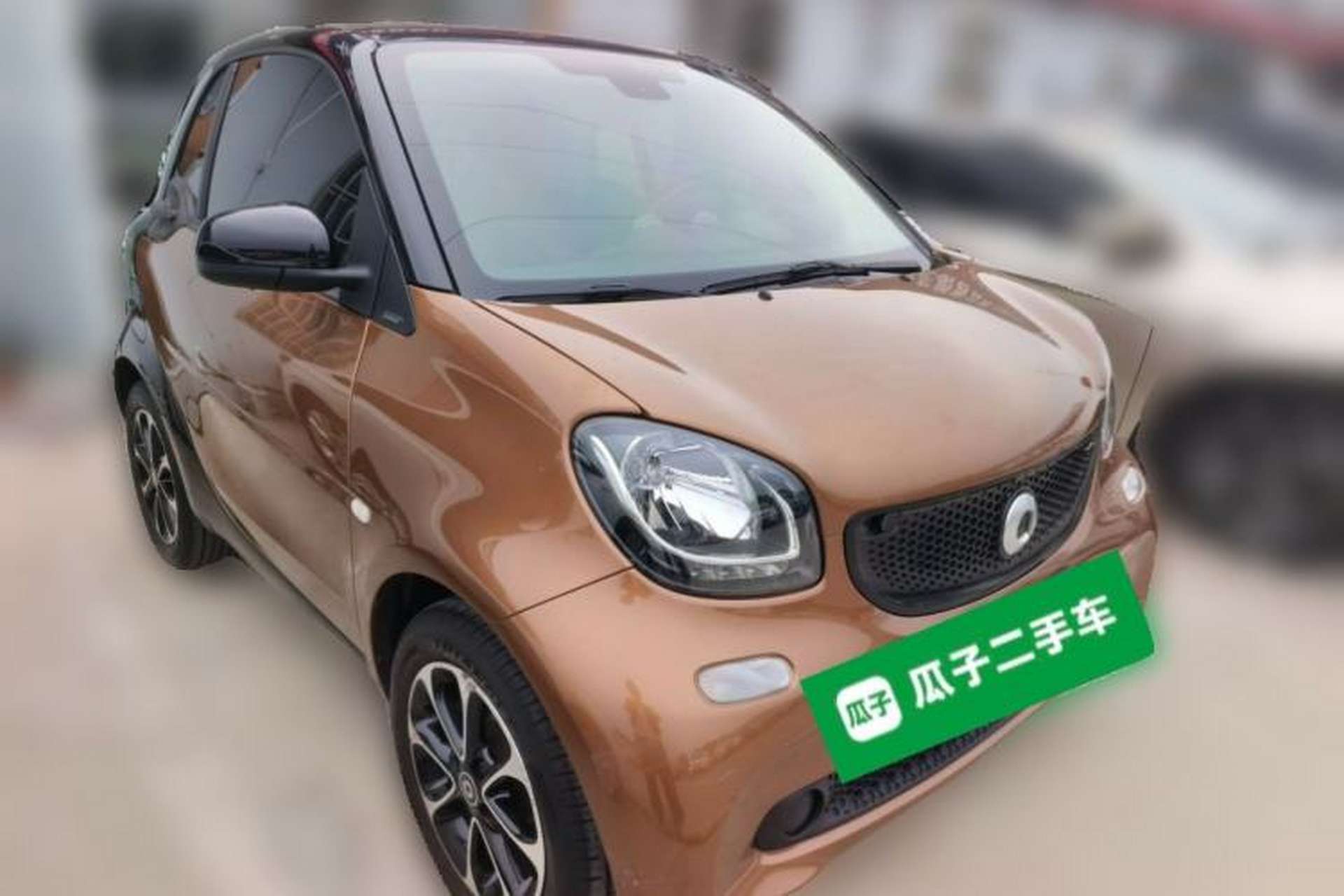 Used smart fortwo 2015 1.0L 52 kW Hardtop Passion Edition Front Right 45 Deg