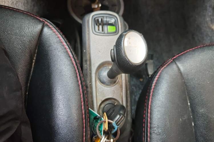 Used smart fortwo 2015 1.0 MHD New Year Special Edition Gear Lever