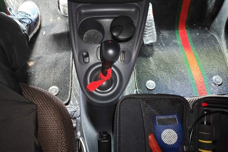 Used smart fortwo 2015 1.0L 52 kW Hardtop Passion Edition Gear Lever
