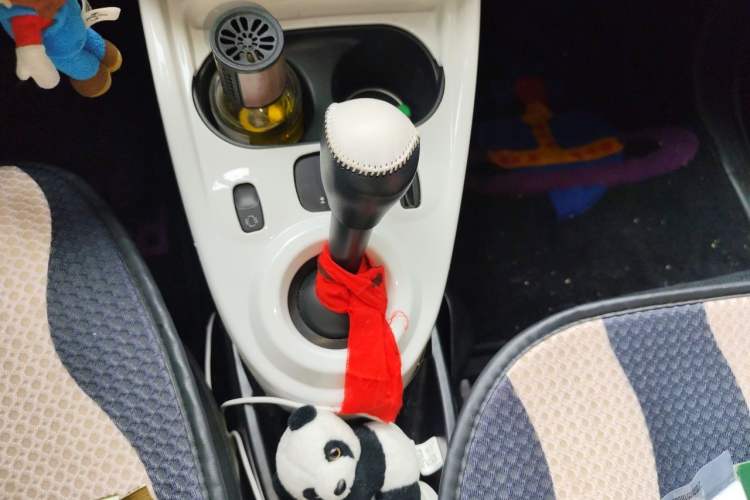 Used smart fortwo 2015 1.0L 52 kW hardtop Dynamic version Gear Lever
