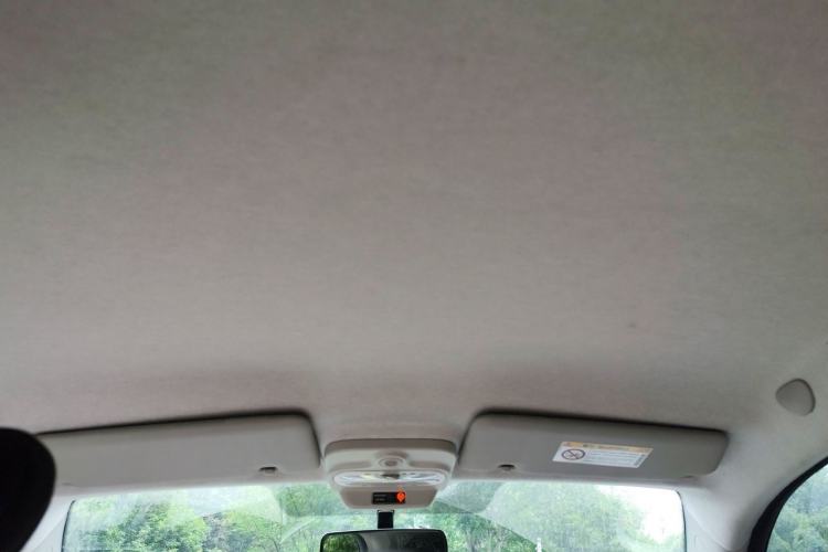 Used smart fortwo 2015 1.0L 52 kW hardtop Dynamic version Headliner