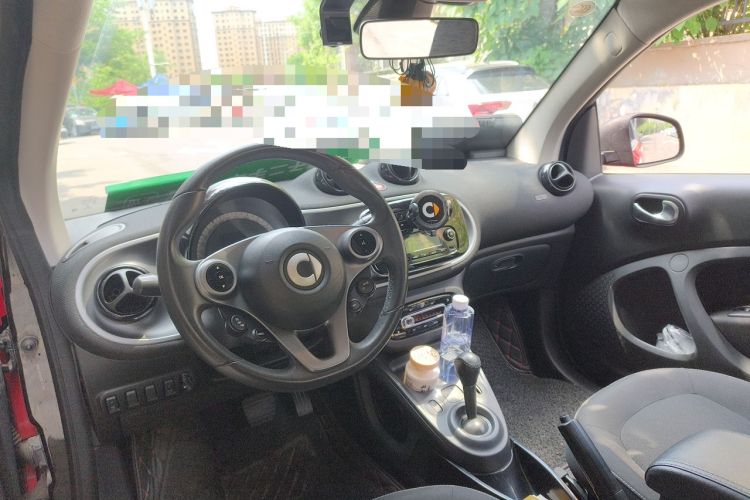 Used smart fortwo 2015 1.0L 52 kW Hardtop Passion Edition Headliner