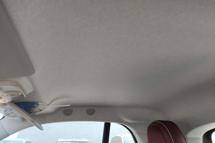 Used smart fortwo 2015 1.0L 52 kW hardtop Dynamic version Headliner