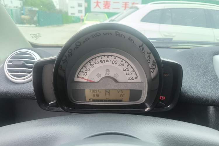 Used smart fortwo 2015 1.0 MHD Comfort Travel Edition Instrument Cluster