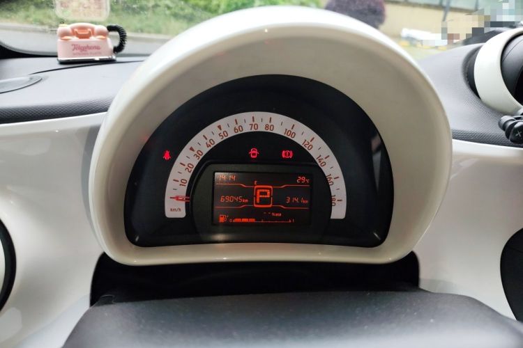 Used smart fortwo 2015 1.0L 52 kW hardtop Dynamic version Instrument Cluster